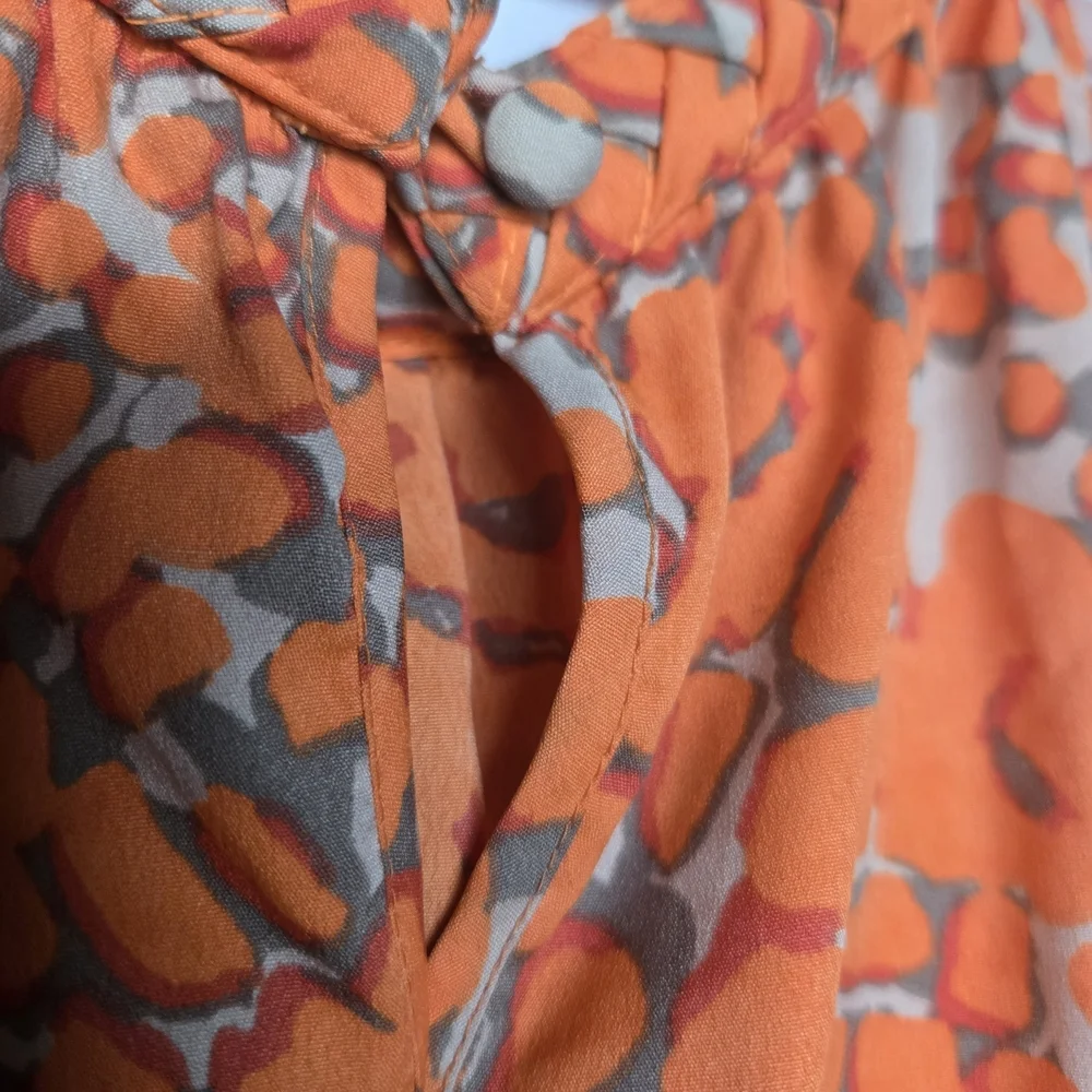 BANANA REPUBLIC Vibrant Orange Animal Print Women's Tank Top. Size M - Picture 5 of 11
